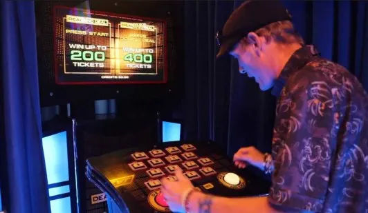 Deal or No Deal Arcade machine game